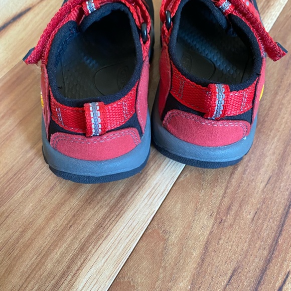 KEEN Kids Newport H2 (Little Kid/Big Kid) Unisex - Picture 4 of 8